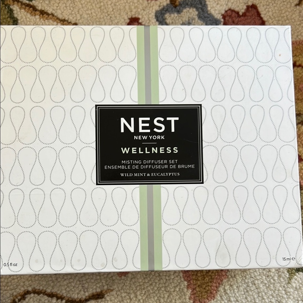 NEST Fragrances White Misting Diffuser Set